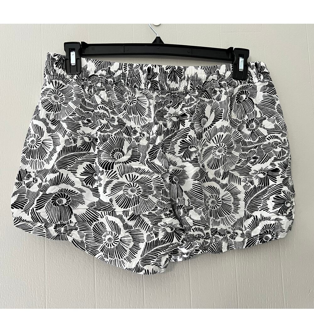 Old Navy Size Large Black and White Soft Drawstring Shorts - Picture 2 of 3